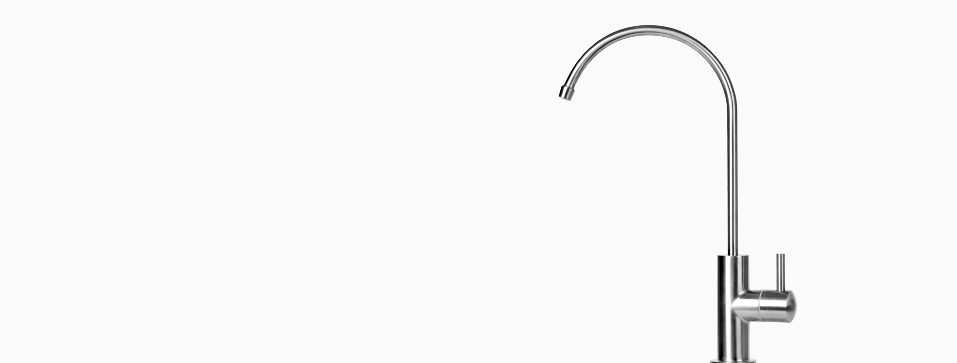 <h4>1.5L/min大流量<br></h4>
<p>大流量出水，8秒即可接滿一杯200ML的水，即濾即飲，無需等待。</p>